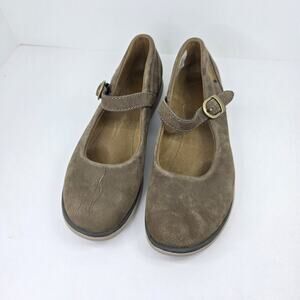 Merrill Mary Jane Flats Womens Size 7 Tan Suede Slip On Shoes